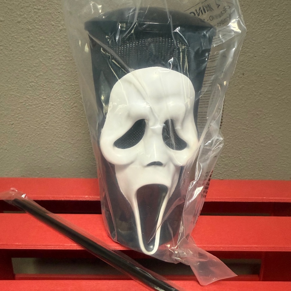 Scream 7 Ghostface Gripper Cup with Straw Cinemark Exclusive NEW